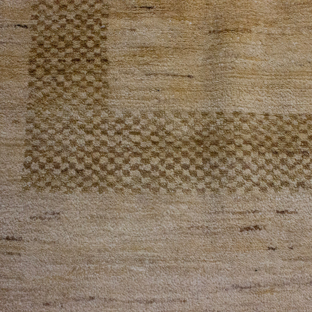 Tapete Gaby 159x209 cm con textura suave y diseño contemporáneo ideal para sala o recámara en espacios modernos
