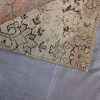 Tapete patchwork pieza única 205x303 cm con textura suave y diseño contemporáneo ideal para sala o recámara en espacios modernos
