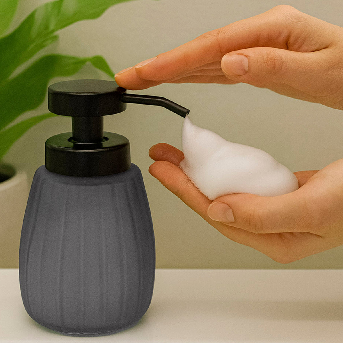 Dispensador de espuma Foam Plus Gris