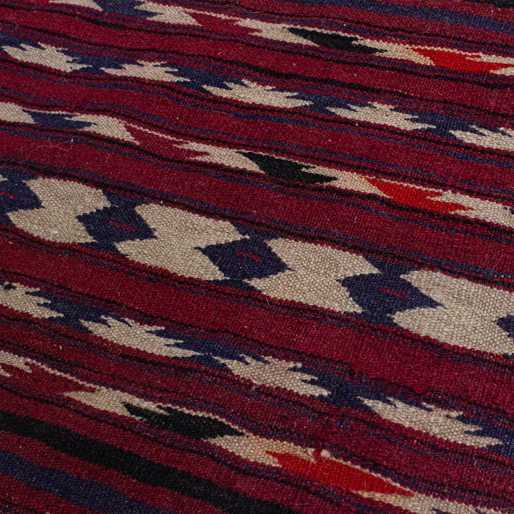 Tapete Bazhars Kilim Iran 100x200 cm con textura natural y diseño contemporáneo ideal para sala o recámara en espacios modernos