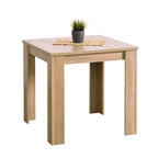 Mesa comedor Nis roble con acabado natural y diseño moderno que aporta calidez y funcionalidad al espacio de comedor