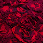 Tapete Bazhars Roses red 200x300 cm con textura suave y diseño contemporáneo ideal para sala o recámara en espacios modernos