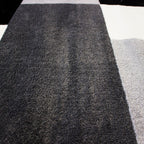 Tapete Shaggy Supreme cuadros gris 200x290 cm con textura suave y diseño moderno que brinda confort y amplitud visual