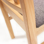 Set de 2 sillas de comedor Oviedo asiento gris con diseño moderno y acabado elegante ideal para comedor en espacios contemporáneos