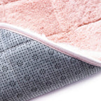 Tapete de baño Trend Bath Mat rosa 40x60 cm con textura suave y diseño contemporáneo ideal para baño en espacios modernos