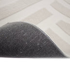 Tapete Canada beige 60x110 cm con textura suave y diseño contemporáneo ideal para recámara o pie de cama en espacios modernos