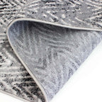 Tapete Verona 428 grey 80x150 cm con textura suave y diseño contemporáneo ideal para recámara o pie de cama en espacios modernos