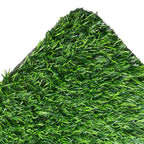 Tapete pasto sintético Garden 120x170 cm con textura resistente y diseño contemporáneo ideal para interior o exterior en espacios modernos