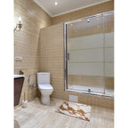 Tapete Marble Bath Mat café 40x60 cm con textura suave y diseño contemporáneo ideal para baño en espacios modernos