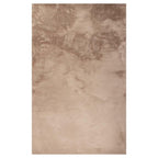 Tapete Skin taupe 60x100 cm con textura suave y diseño contemporáneo ideal para recámara o pie de cama en espacios modernos