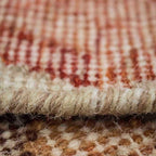 Tapete Bazhars Kilim Gokhan 117 terra pieza única 140x200 cm con estilo artesanal y tonos cálidos que brindan carácter y autenticidad al espacio