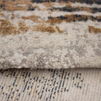 Tapete Damasco 37 crema/plata con diseño elegante y tonos suaves que aportan luminosidad y sofisticación a espacios modernos