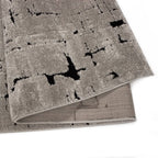 Tapete Midnight rayas con textura suave y diseño contemporáneo ideal para sala o recámara en espacios modernos