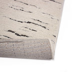 Tapete Midnight puntos con textura suave y diseño contemporáneo ideal para sala o recámara en espacios modernos