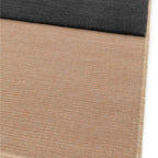 Tapete Ray 24511 negro con textura suave y diseño contemporáneo ideal para sala o recámara en espacios modernos