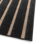 Tapete Ray 24535 negro con textura suave y diseño contemporáneo ideal para sala o recámara en espacios modernos
