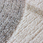 Tapete Valentino 02 formas beige 120x170 cm con diseño abstracto y colores neutros que complementan ambientes modernos con sutileza