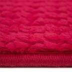 Tapete baño Memory Coat fucsia 45x75 cm con textura suave y diseño contemporáneo ideal para baño en espacios modernos