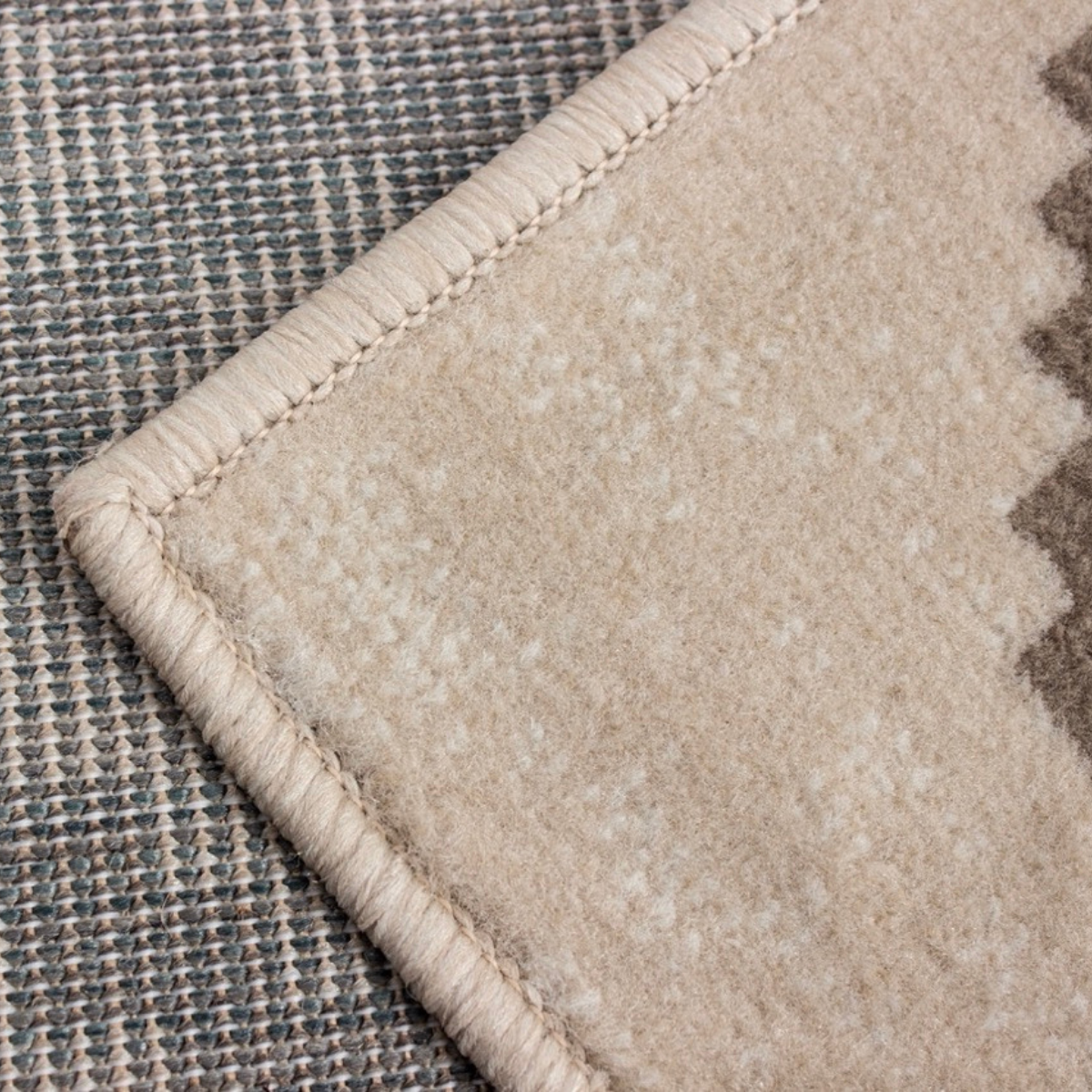 Tapete Pie de Cama Surat 071 Crema 60x110 cm