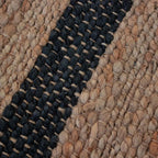 Tapete Yute Lotus black con textura natural y diseño contemporáneo ideal para sala o recámara en espacios modernos